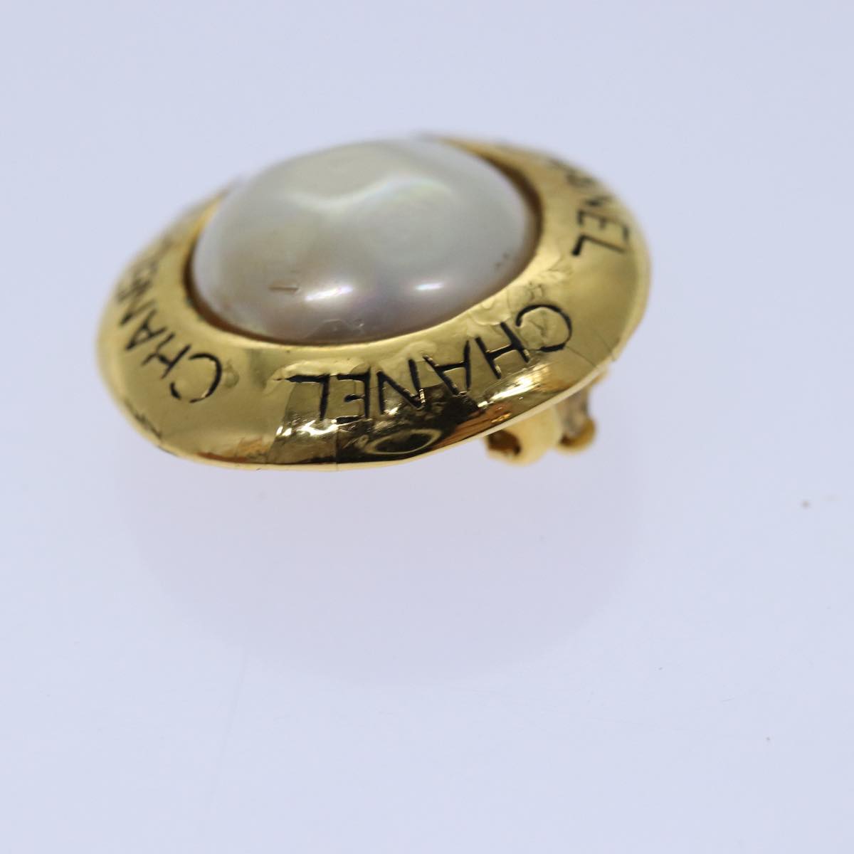 CHANEL Pearl Earring metal Gold CC Auth hk1468