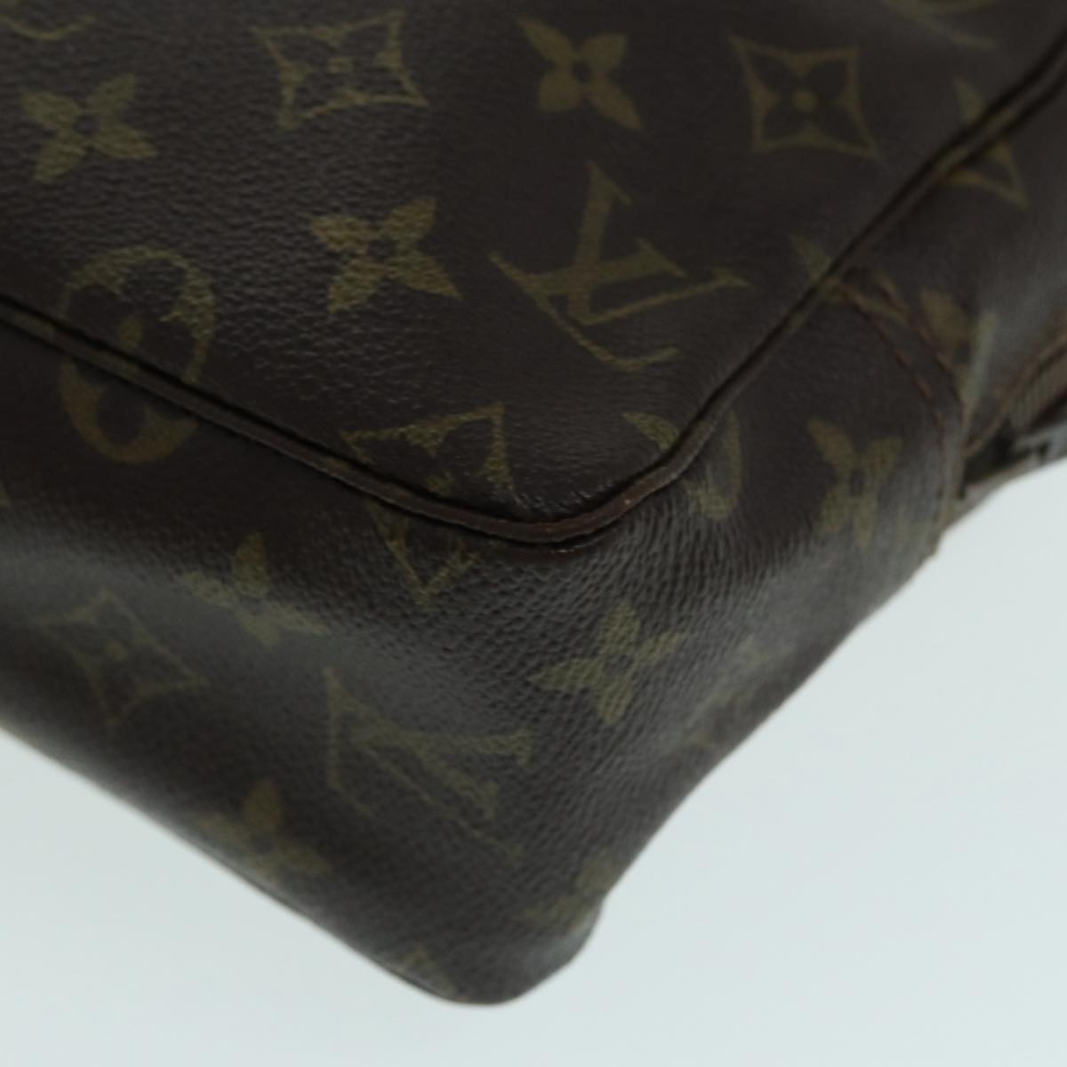 LOUIS VUITTON Monogram Trousse Toilette 28 Clutch Bag M47522 LV Auth hk1489