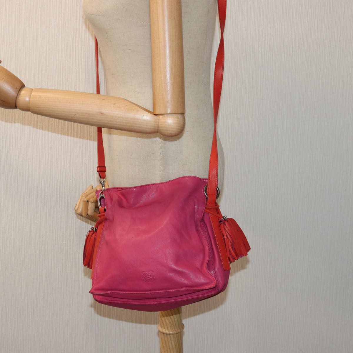 LOEWE Anagram Shoulder Bag Leather Pink Auth hk1501