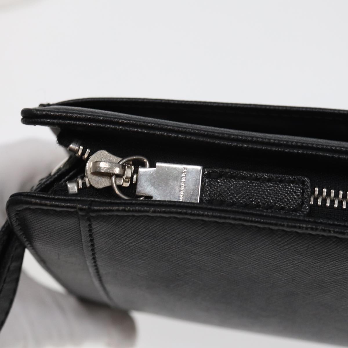 BURBERRY Clutch Bag Leather Black Auth hk1528