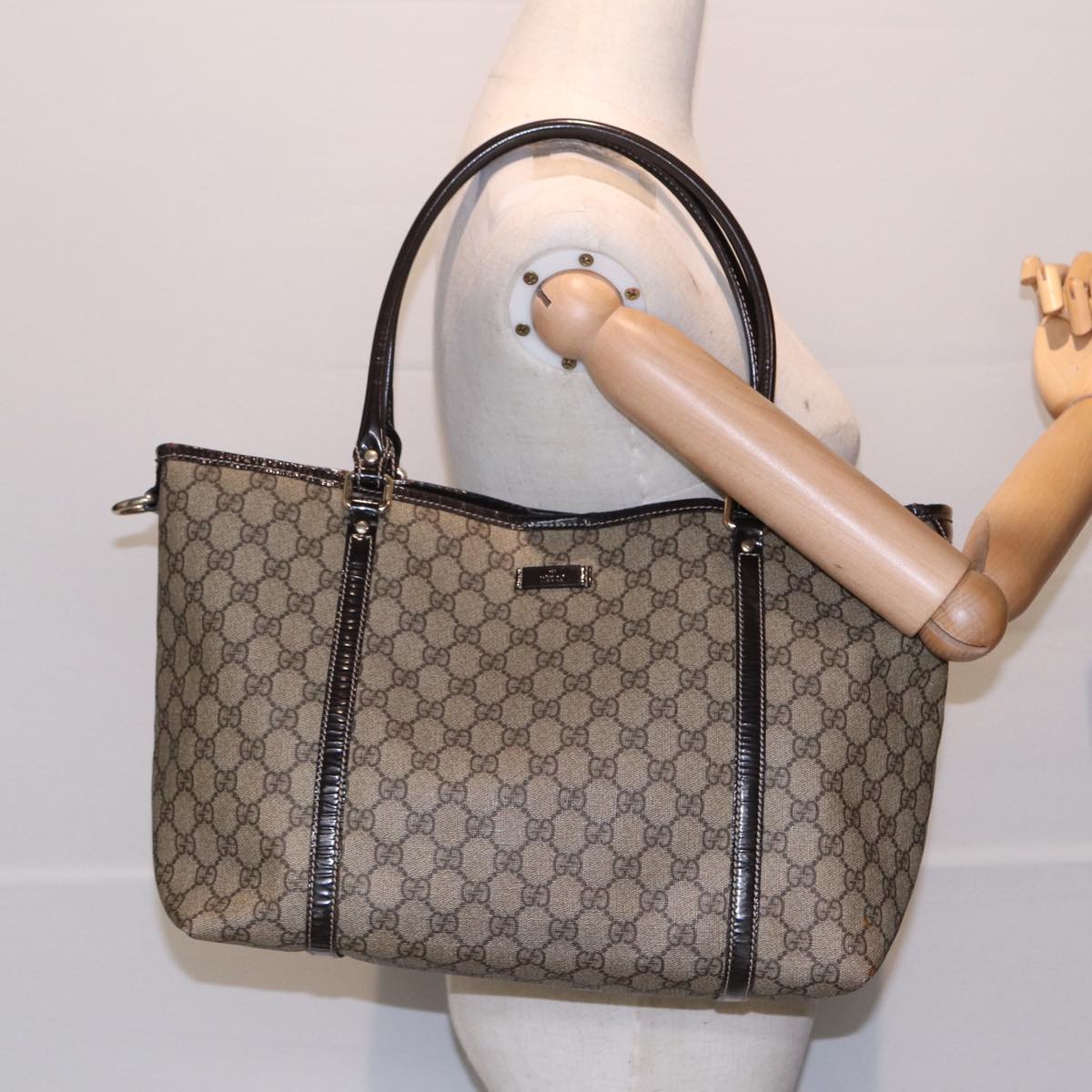 GUCCI GG Supreme Tote Bag PVC Leather Beige Silver 197953 Auth hk1559