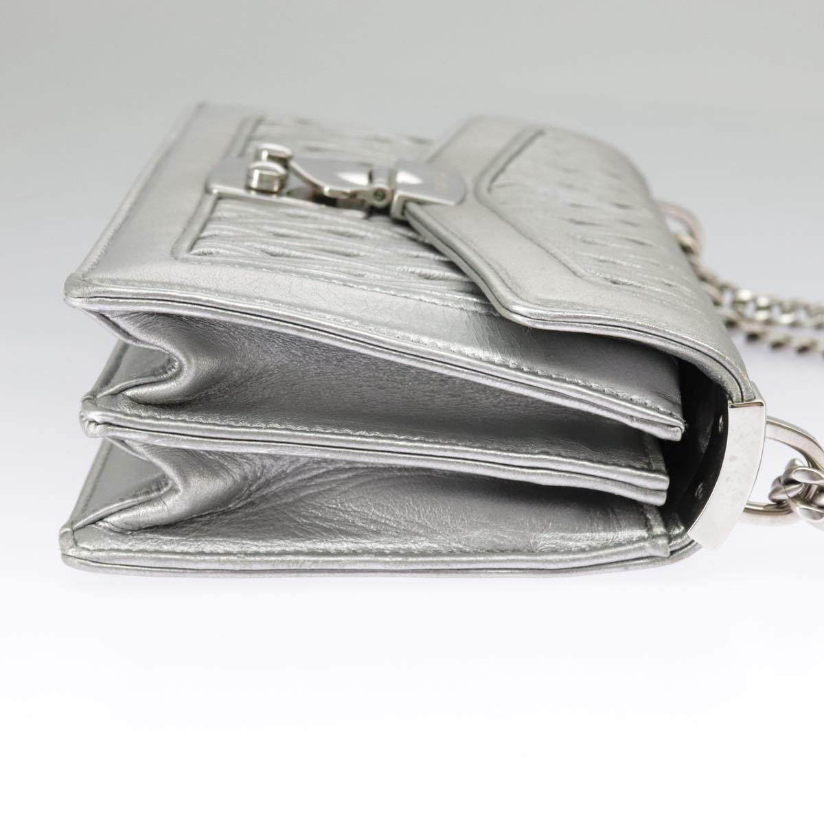 Miu Miu Matelasse Chain Shoulder Bag Leather Silver Auth hk1730