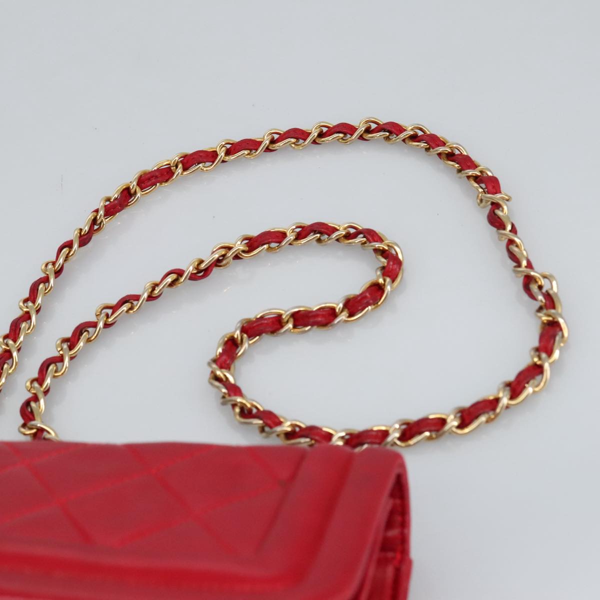 CHANEL Matelasse Chain Shoulder Bag Lamb Skin Red Gold CC Auth hk1785