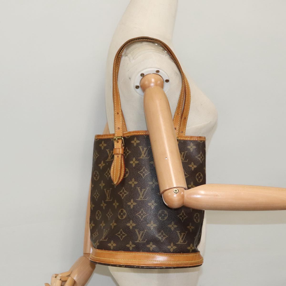 LOUIS VUITTON Monogram Bucket PM Shoulder Bag M42238 LV Auth hk1820