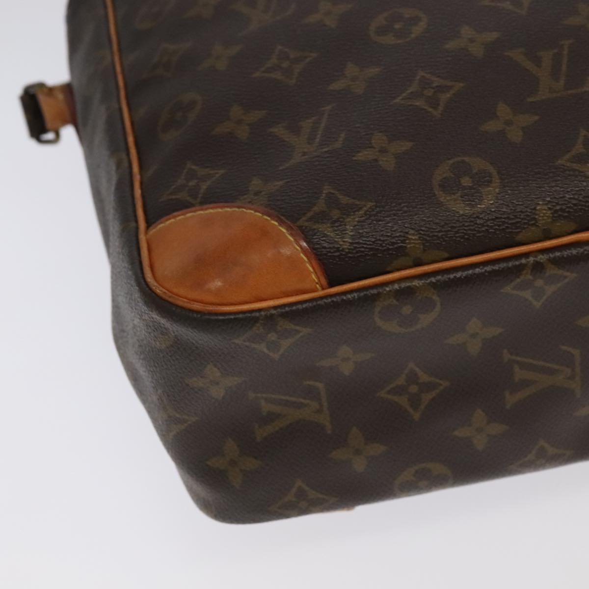 LOUIS VUITTON Monogram Danube GM Shoulder Bag M45262 LV Auth hk1822