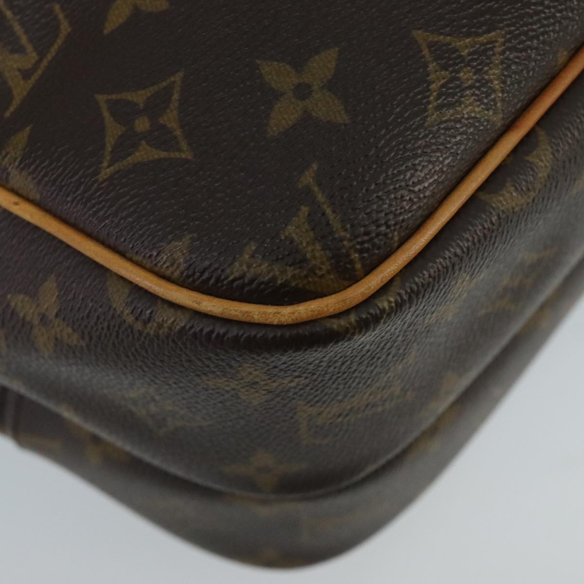 LOUIS VUITTON Monogram Reporter PM Shoulder Bag M45254 LV Auth hk1825