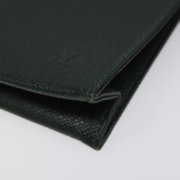 LOUIS VUITTON Taiga Poche Toilette 26 Pouch Epicea LV Auth hk2176