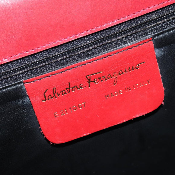 Salvatore Ferragamo Gancini Shoulder Bag Leather Red Gold Auth hk3177
