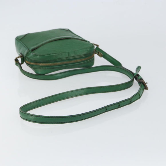 LOUIS VUITTON Epi Danube Shoulder Bag Green M45634 LV Auth hk3268