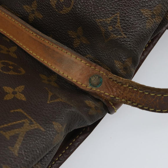 LOUIS VUITTON Monogram Saumur 30 Shoulder Bag M42256 LV Auth hk3284