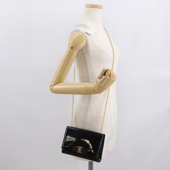 Salvatore Ferragamo Vala Chain Bag Patent leather Black Gold Auth hk3377
