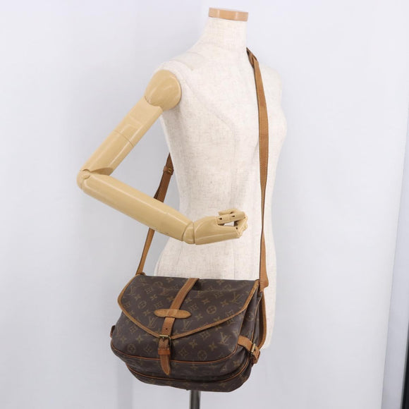 LOUIS VUITTON Monogram Saumur 30 Shoulder Bag M42256 LV Auth hk3872