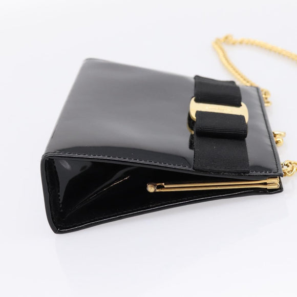 Salvatore Ferragamo Chain Gancini Bag Patent leather Black Gold Auth hk4140A