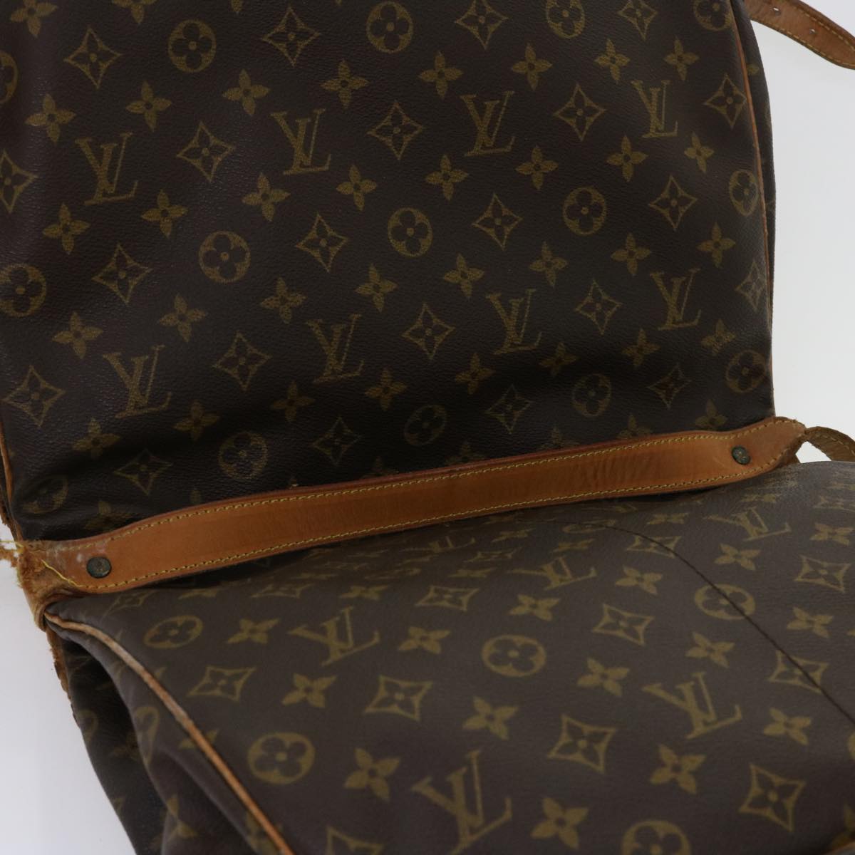 LOUIS VUITTON Monogram Saumur 35 Shoulder Bag M42254 LV Auth hk982