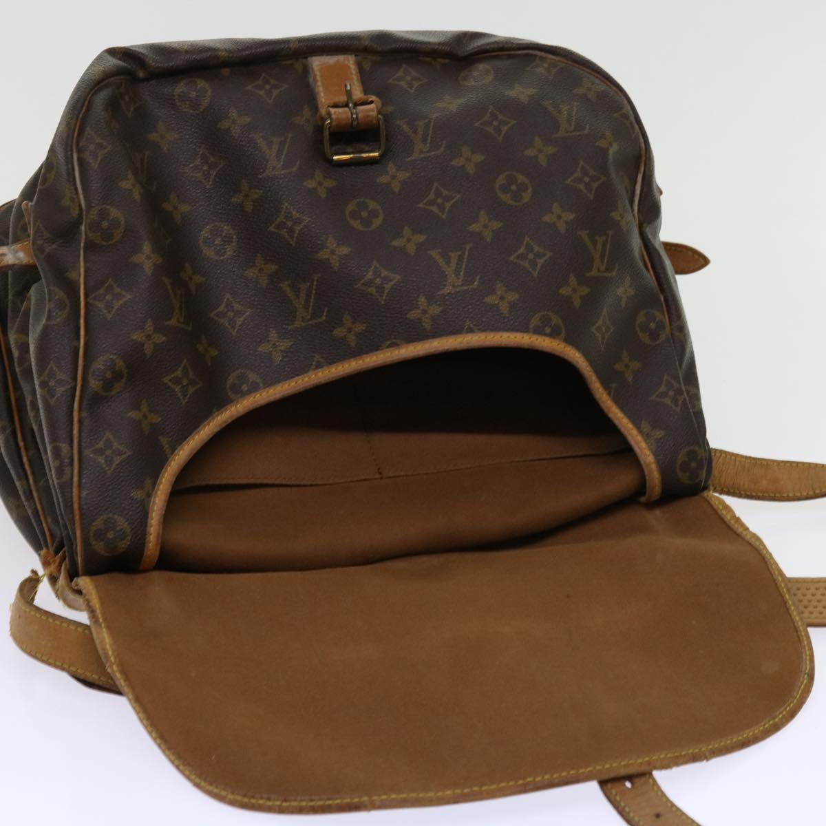 LOUIS VUITTON Monogram Saumur 35 Shoulder Bag M42254 LV Auth hk982