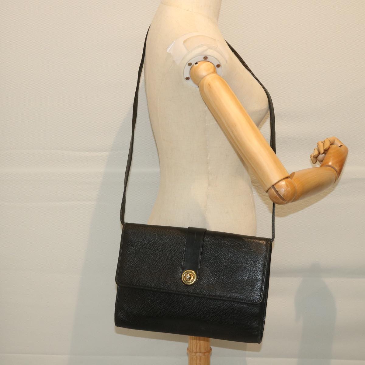 GUCCI Shoulder Bag Leather Black 004 23 0467 Auth im450