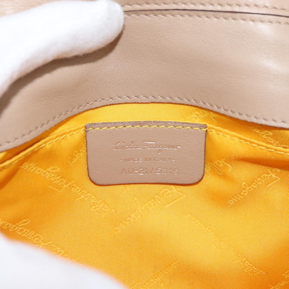 Salvatore Ferragamo Gancini Chain Bag Patent leather Yellow Gold Auth INZ001