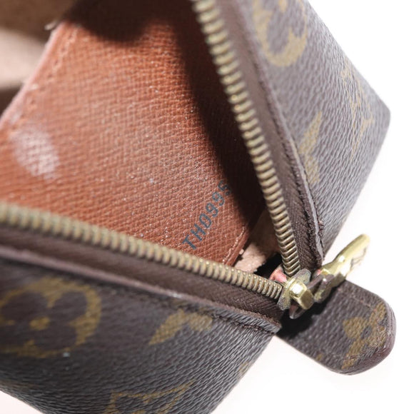 LOUIS VUITTON Monogram Trousse Demi Ronde Cosmetic Pouch M47520 LV Auth INZ014