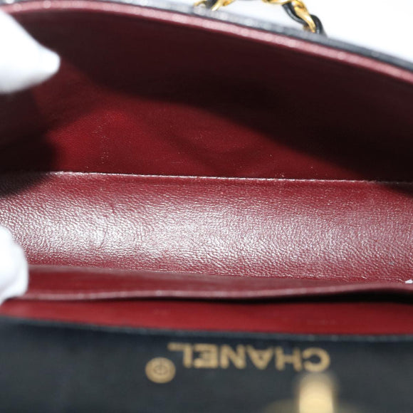 CHANEL Matelasse Shoulder Bag Lamb Skin Black Gold CC Auth jk1831