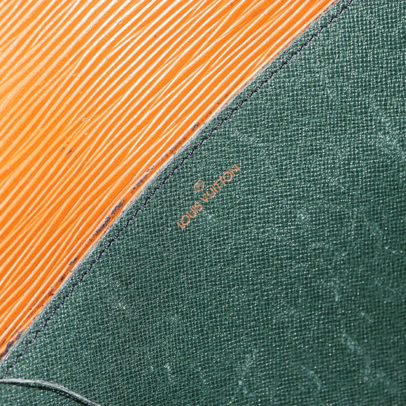 LOUIS VUITTON Epi Serviette Conseiller Zipangu Gold M54428 LV Auth ka051