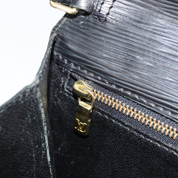LOUIS VUITTON Epi Serie Dragonne Clutch Bag Black Noir M52612 LV Auth ka077