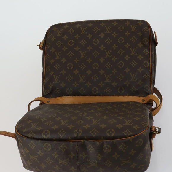 LOUIS VUITTON Monogram Saumur 35 Shoulder Bag M42254 LV Auth ka1066
