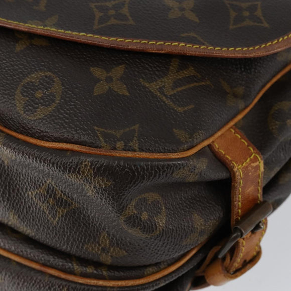 LOUIS VUITTON Monogram Saumur 30 Shoulder Bag M42256 LV Auth ka110