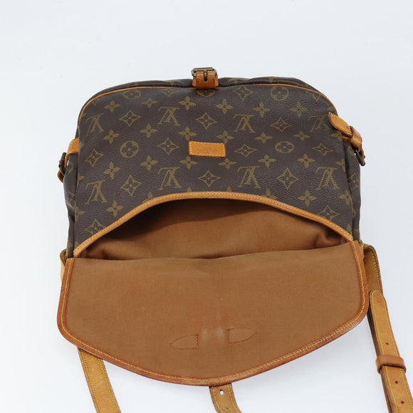LOUIS VUITTON Monogram Saumur 30 Shoulder Bag M42256 LV Auth ka110
