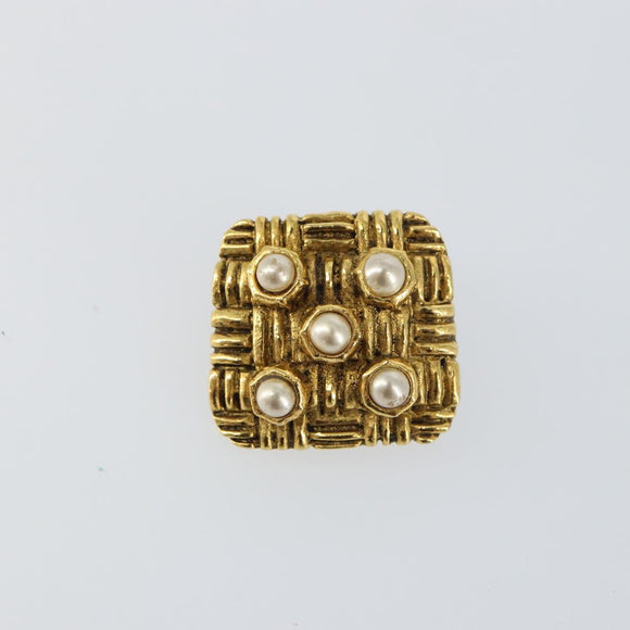 CHANEL Earring metal Gold CC Auth ka1109