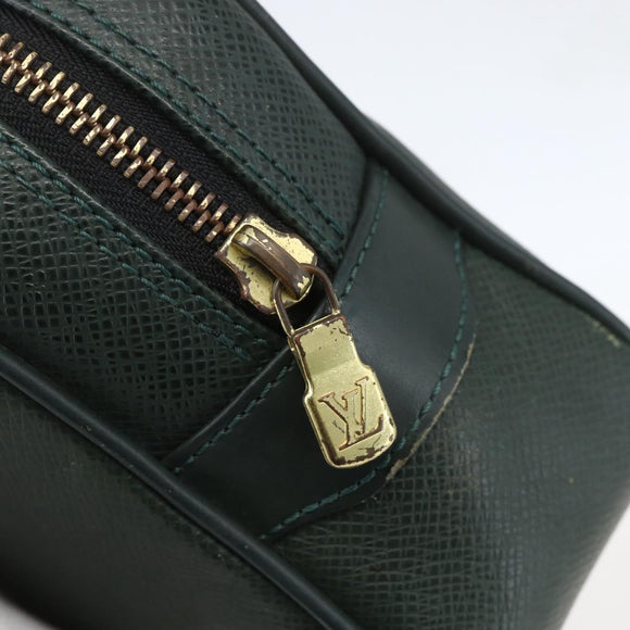 LOUIS VUITTON Taiga Karga Clutch Bag Epicea M30814 LV Auth ka1191