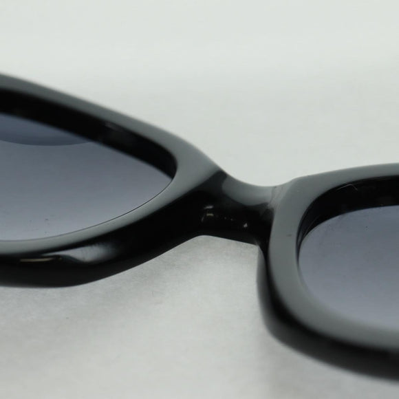 CHANEL Sunglasses plastic Black CC Auth ka1252