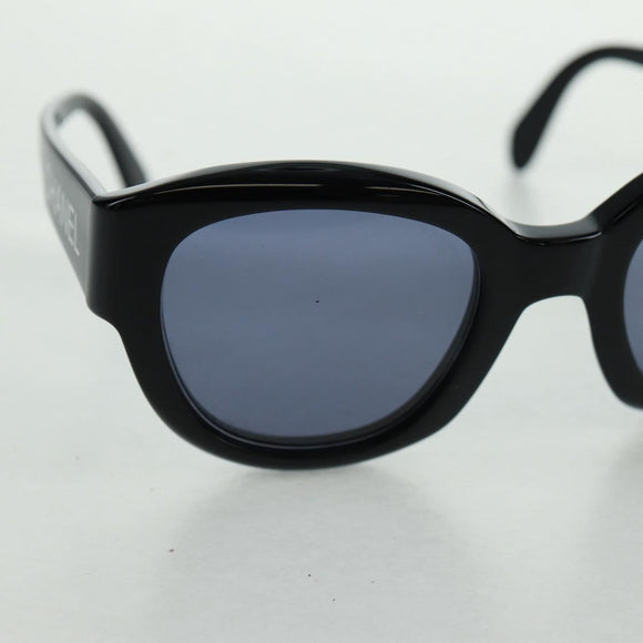 CHANEL Sunglasses plastic Black CC Auth ka1252
