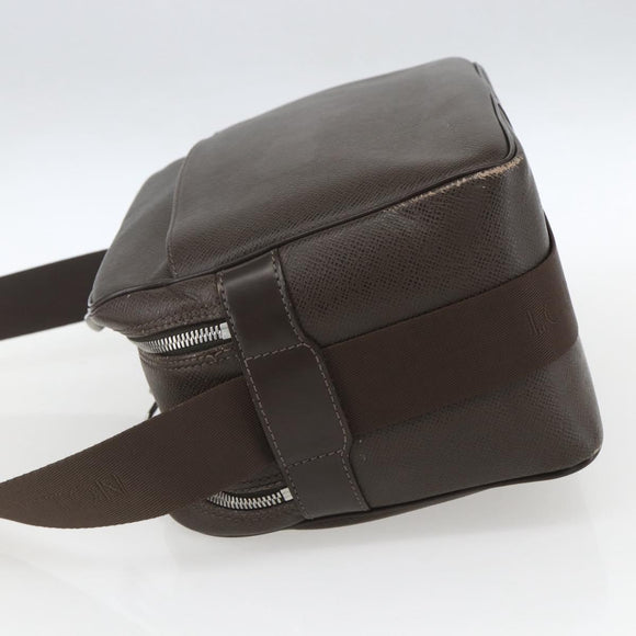 LOUIS VUITTON Taiga Reporter PM Shoulder Bag Grizzly M30158 LV Auth ka1358