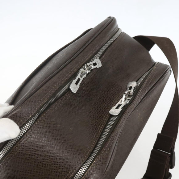 LOUIS VUITTON Taiga Reporter PM Shoulder Bag Grizzly M30158 LV Auth ka1358