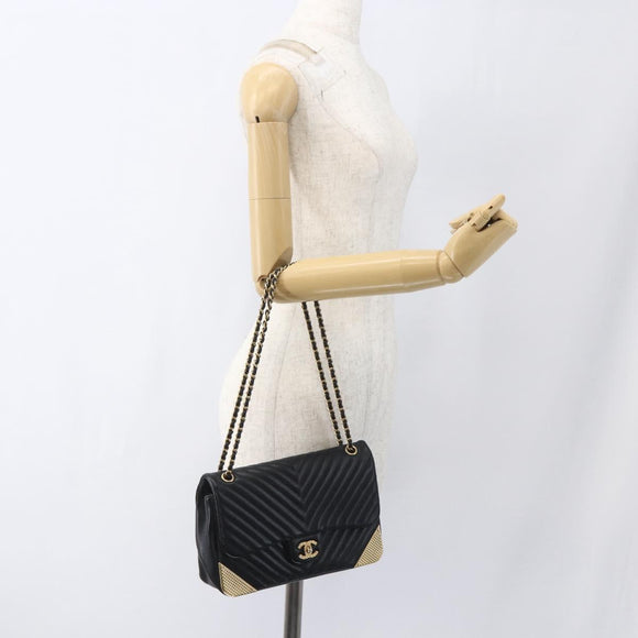 CHANEL V Stitch Chevron Chain Shoulder Bag Lamb Skin Black Gold CC Auth ka1483SAM