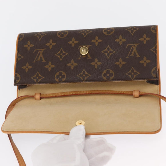 LOUIS VUITTON Monogram Pochette Twin GM Shoulder Bag M51852 LV Auth ka1548