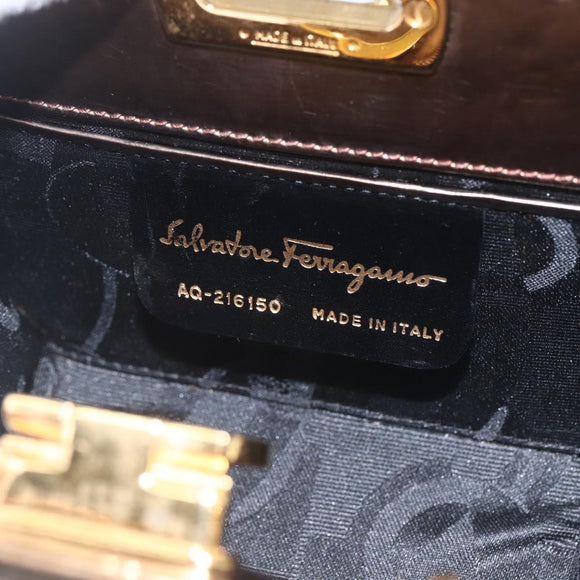 Salvatore Ferragamo Chain Gancini Shoulder Bag Patent leather Gold Auth ka1672