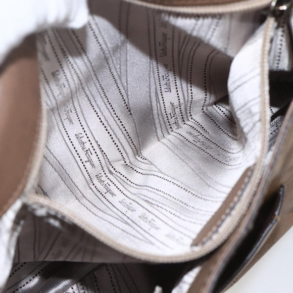 Salvatore Ferragamo Gancini Shoulder Bag Leather Beige Auth ka1679