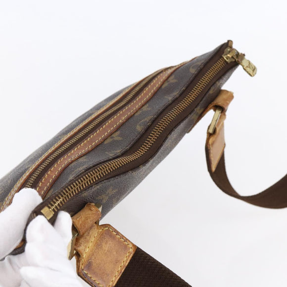 LOUIS VUITTON Monogram Pochette Bosphore Shoulder Bag M40044 LV Auth ka180