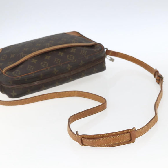 LOUIS VUITTON Monogram Trocadero 30 Shoulder Bag M51272 LV Auth ka1982