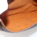 LOUIS VUITTON Monogram Musette Umhängetasche M51256 LV Auth ka2275-11