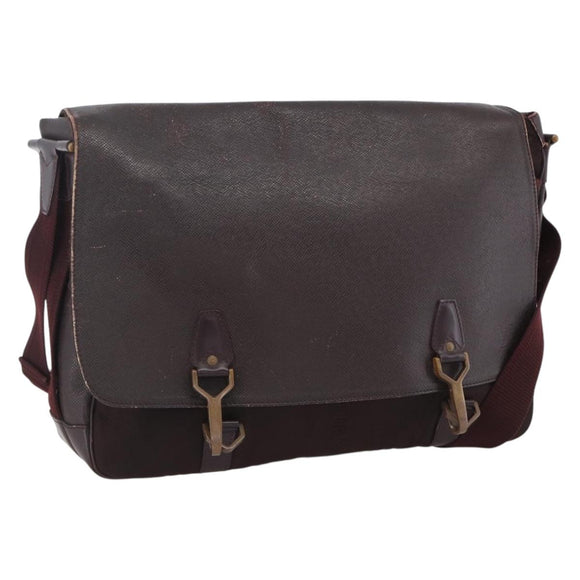 LOUIS VUITTON Taiga Delsous Shoulder Bag Acajou M30166 LV Auth ka2721