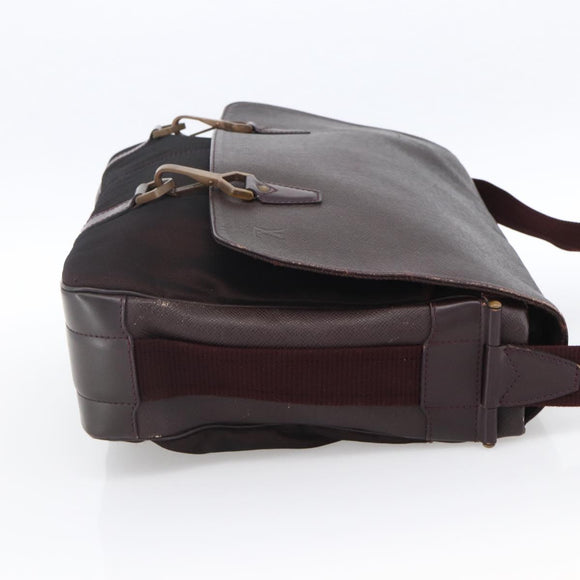 LOUIS VUITTON Taiga Delsous Shoulder Bag Acajou M30166 LV Auth ka2721