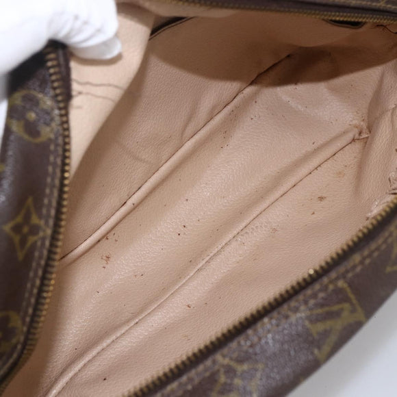 LOUIS VUITTON Monogram Trousse Toilette 28 Clutch Bag M47522 LV Auth ka2733
