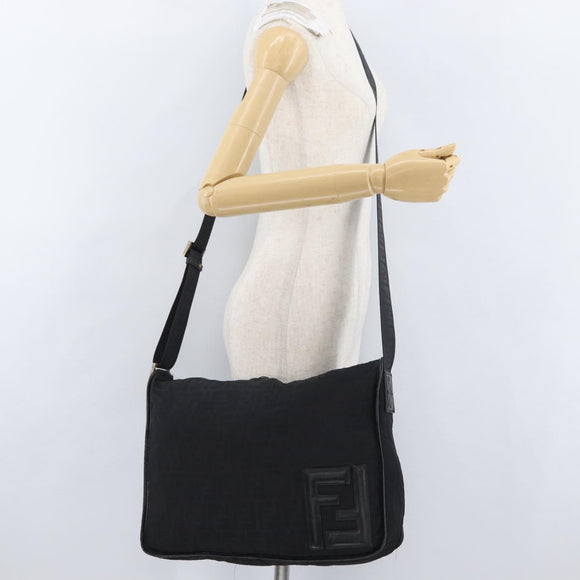 FENDI Zucca Canvas Schultertasche Schwarz Original ka2914