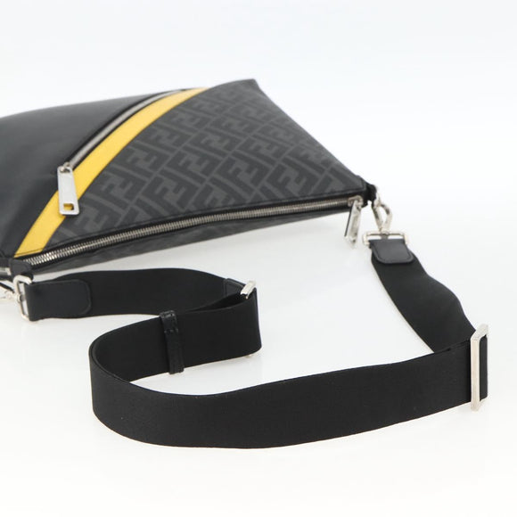 FENDI Zucca Canvas Shoulder Bag PVC Black Silver Auth ka2933