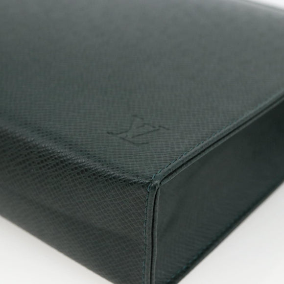 LOUIS VUITTON Taiga Poche Toilette 26 Pouch Epicea LV Auth ka3001