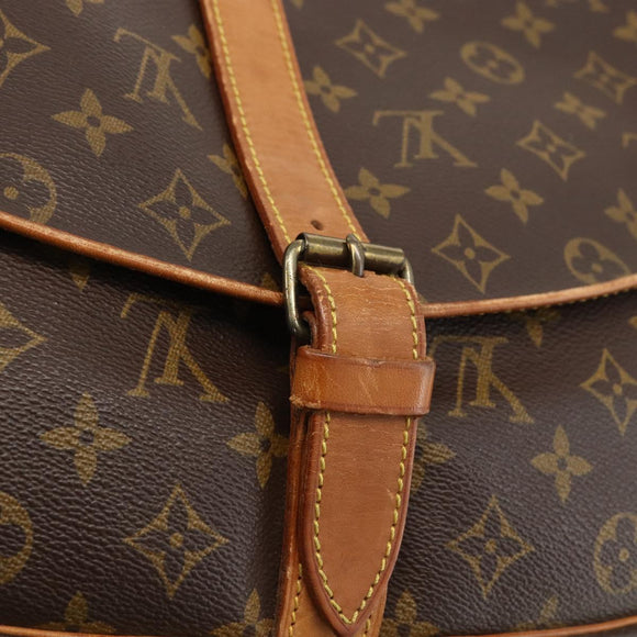 LOUIS VUITTON Monogram Saumur 35 Shoulder Bag M42254 LV Auth ka3044