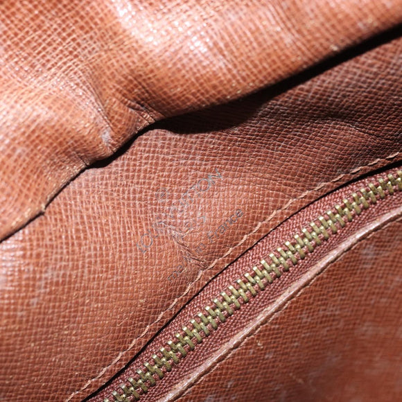LOUIS VUITTON Monogram Boulogne 30 Umhängetasche M51265 LV Auth ka3080