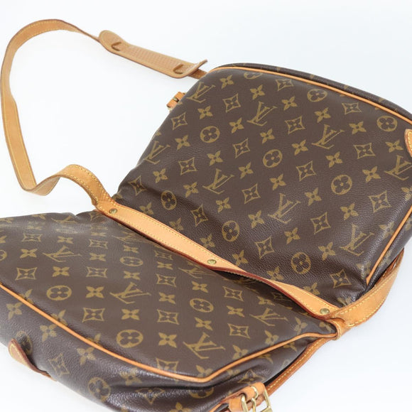 LOUIS VUITTON Monogram Saumur 30 Shoulder Bag M42256 LV Auth ka3095